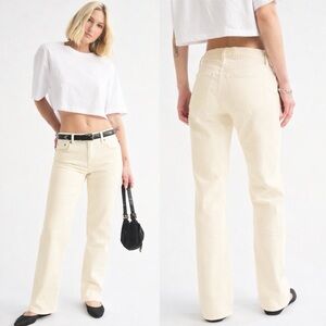 Abercrombie & Fitch Low Rise ’90s Straight Jean Cream Size 26 (2R)